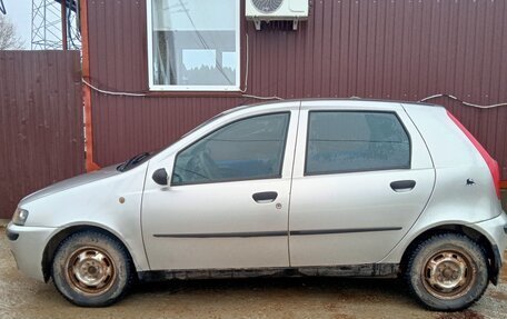 Fiat Punto III Punto Evo рестайлинг, 2001 год, 70 000 рублей, 5 фотография