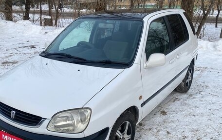 Toyota Raum I, 2001 год, 399 999 рублей, 4 фотография