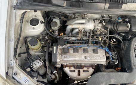 Toyota Raum I, 2001 год, 399 999 рублей, 16 фотография