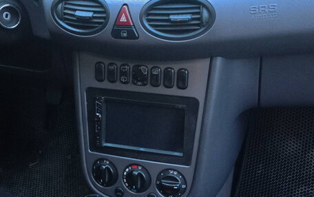 Mercedes-Benz A-Класс, 2001 год, 350 000 рублей, 4 фотография