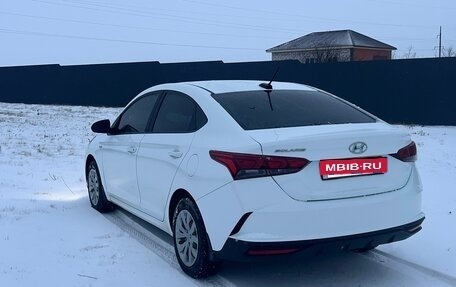 Hyundai Solaris II рестайлинг, 2020 год, 1 550 000 рублей, 5 фотография