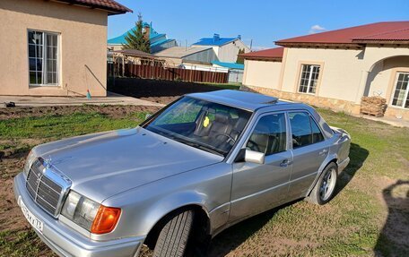 Mercedes-Benz W124, 1990 год, 900 000 рублей, 18 фотография