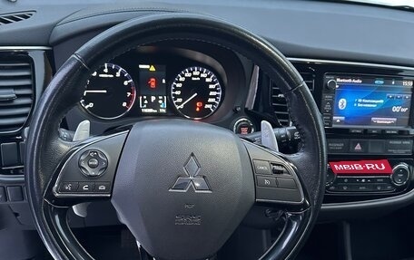 Mitsubishi Outlander III рестайлинг 3, 2015 год, 2 090 000 рублей, 12 фотография