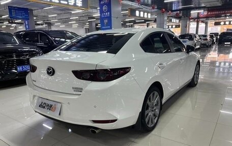 Mazda 3, 2021 год, 1 790 000 рублей, 4 фотография