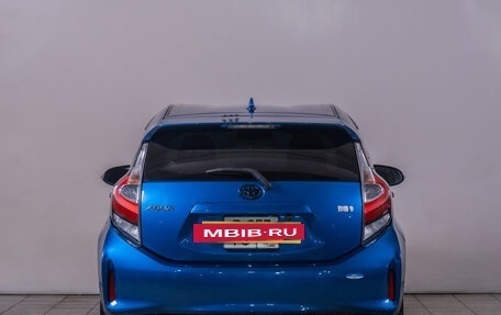 Toyota Aqua I, 2018 год, 1 179 000 рублей, 5 фотография