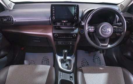 Toyota Yaris Cross, 2020 год, 2 549 000 рублей, 10 фотография