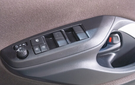 Toyota Yaris Cross, 2020 год, 2 549 000 рублей, 11 фотография