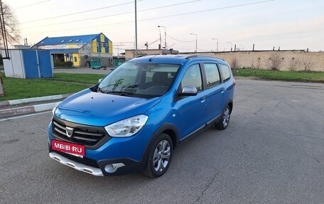 Dacia Lodgy, 2015 год, 1 350 000 рублей, 1 фотография