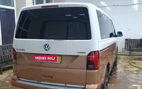 Volkswagen Multivan T6 рестайлинг, 2020 год, 7 800 000 рублей, 5 фотография