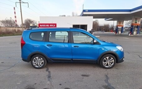 Dacia Lodgy, 2015 год, 1 350 000 рублей, 4 фотография