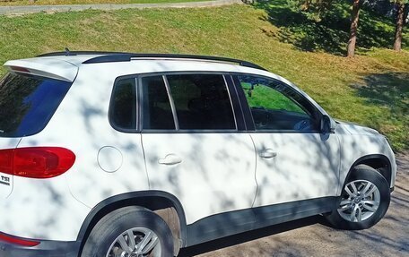 Volkswagen Tiguan I, 2011 год, 1 200 000 рублей, 2 фотография