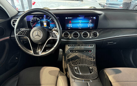 Mercedes-Benz E-Класс, 2021 год, 3 850 000 рублей, 9 фотография