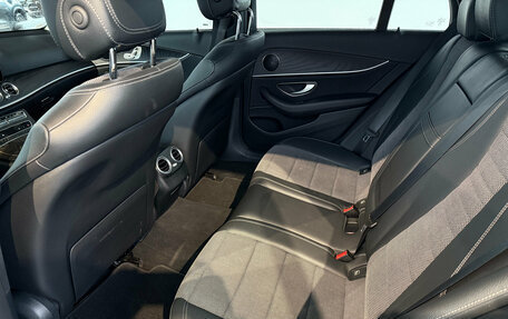 Mercedes-Benz E-Класс, 2021 год, 3 850 000 рублей, 27 фотография