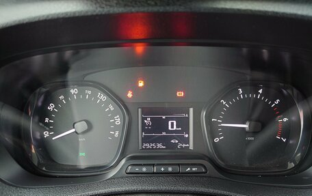 Peugeot Expert, 2021 год, 2 200 000 рублей, 9 фотография