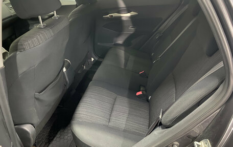 Toyota Auris II, 2007 год, 600 000 рублей, 17 фотография