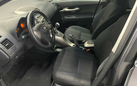 Toyota Auris II, 2007 год, 600 000 рублей, 11 фотография