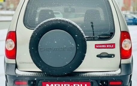 Chevrolet Niva I рестайлинг, 2016 год, 630 000 рублей, 3 фотография
