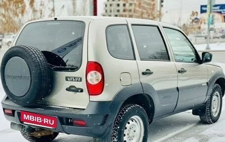 Chevrolet Niva I рестайлинг, 2016 год, 630 000 рублей, 4 фотография