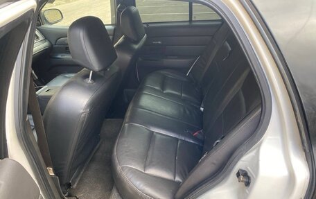 Ford Crown Victoria II, 2003 год, 999 000 рублей, 4 фотография