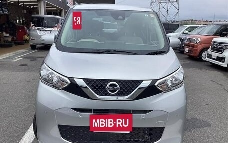 Nissan Dayz, 2021 год, 680 000 рублей, 9 фотография