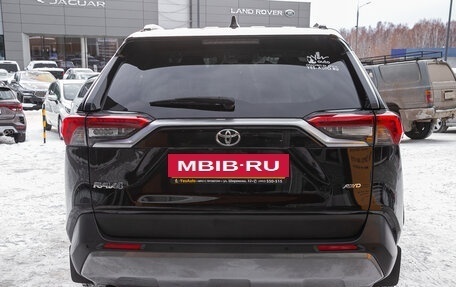 Toyota RAV4, 2021 год, 3 298 000 рублей, 8 фотография