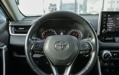 Toyota RAV4, 2021 год, 3 298 000 рублей, 18 фотография