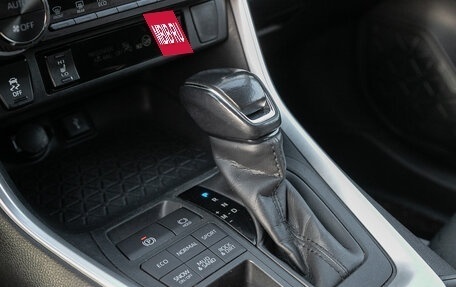 Toyota RAV4, 2021 год, 3 298 000 рублей, 11 фотография