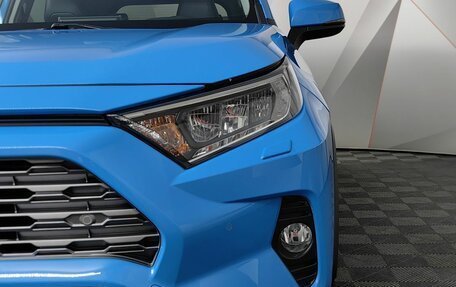 Toyota RAV4, 2019 год, 3 399 999 рублей, 10 фотография