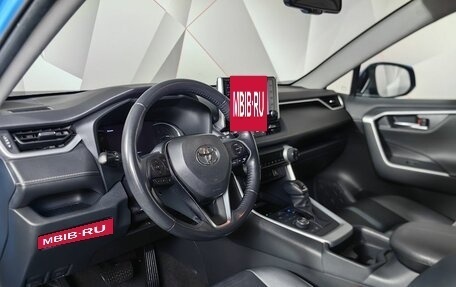 Toyota RAV4, 2019 год, 3 399 999 рублей, 19 фотография