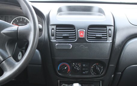 Nissan Almera, 2005 год, 299 000 рублей, 10 фотография