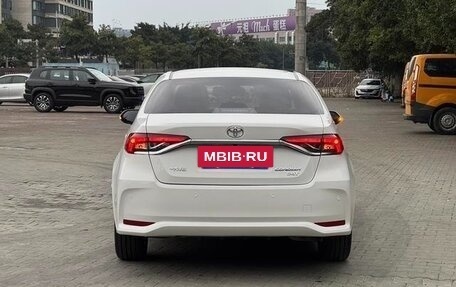 Toyota Corolla, 2022 год, 1 350 000 рублей, 4 фотография