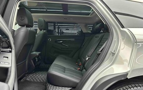 Land Rover Range Rover Evoque II, 2024 год, 5 900 000 рублей, 7 фотография