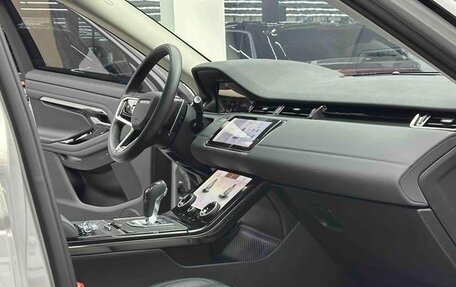 Land Rover Range Rover Evoque II, 2024 год, 5 900 000 рублей, 6 фотография