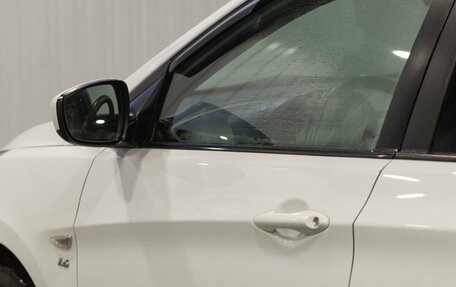 Hyundai Solaris II рестайлинг, 2015 год, 865 000 рублей, 16 фотография