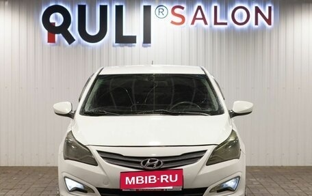 Hyundai Solaris II рестайлинг, 2015 год, 865 000 рублей, 2 фотография