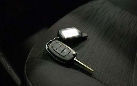 Hyundai Solaris II рестайлинг, 2015 год, 865 000 рублей, 37 фотография