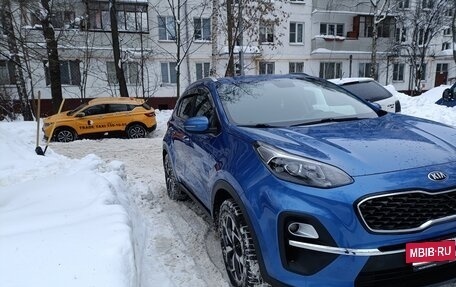 KIA Sportage IV рестайлинг, 2022 год, 2 650 000 рублей, 2 фотография