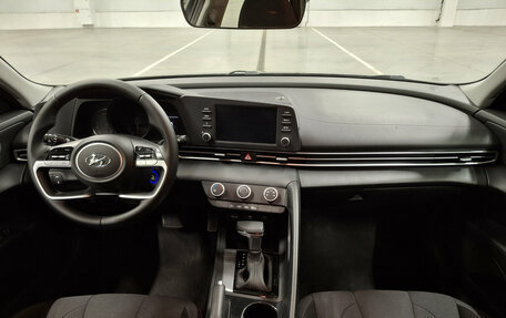 Hyundai Elantra, 2020 год, 1 950 000 рублей, 17 фотография