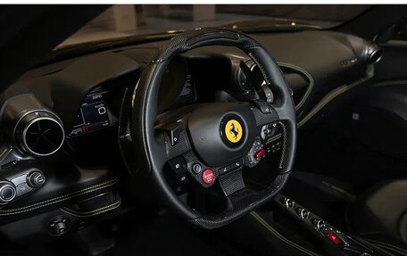 Ferrari F8, 2022 год, 29 000 000 рублей, 7 фотография