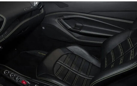 Ferrari F8, 2022 год, 29 000 000 рублей, 10 фотография