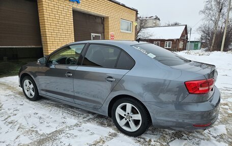 Volkswagen Jetta VI, 2015 год, 1 300 000 рублей, 6 фотография