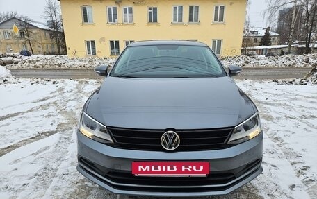 Volkswagen Jetta VI, 2015 год, 1 300 000 рублей, 3 фотография