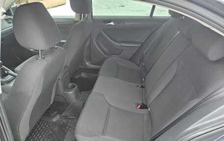 Volkswagen Jetta VI, 2015 год, 1 300 000 рублей, 11 фотография