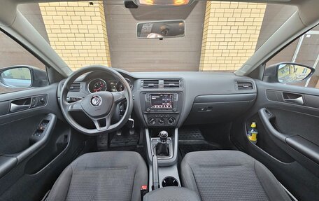 Volkswagen Jetta VI, 2015 год, 1 300 000 рублей, 12 фотография