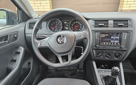 Volkswagen Jetta VI, 2015 год, 1 300 000 рублей, 13 фотография