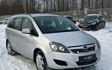 Opel Zafira B, 2012 год, 682 000 рублей, 1 фотография