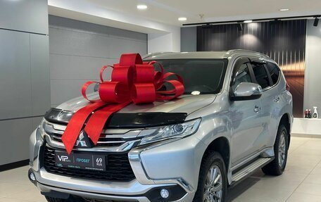 Mitsubishi Pajero Sport III рестайлинг, 2017 год, 2 775 000 рублей, 1 фотография