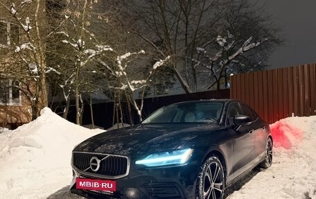 Volvo S60 III, 2019 год, 3 300 000 рублей, 4 фотография