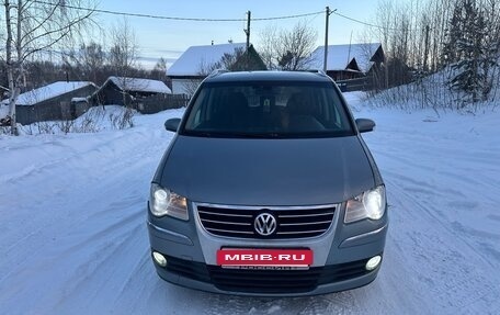Volkswagen Touran III, 2009 год, 530 000 рублей, 6 фотография