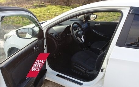 Hyundai Solaris II рестайлинг, 2016 год, 1 100 000 рублей, 8 фотография